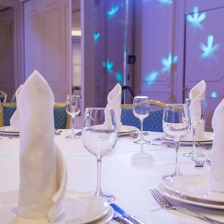 Radisson Hotel Astana Екстер'єр фото