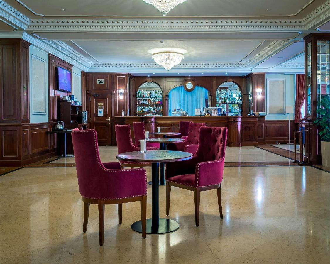 Radisson Hotel Astana Екстер'єр фото