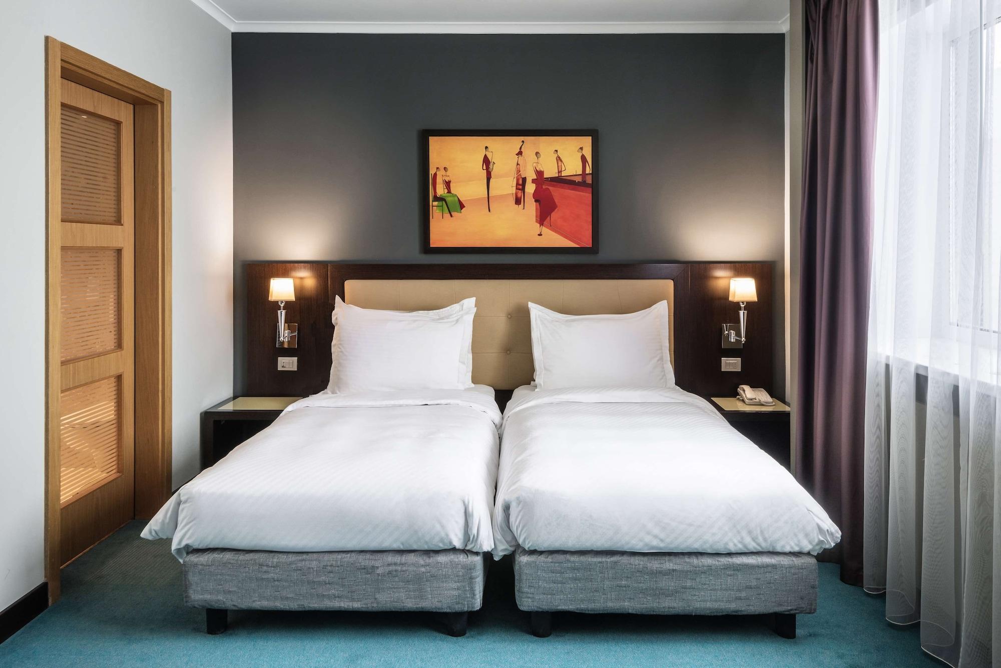 Radisson Hotel Astana Екстер'єр фото