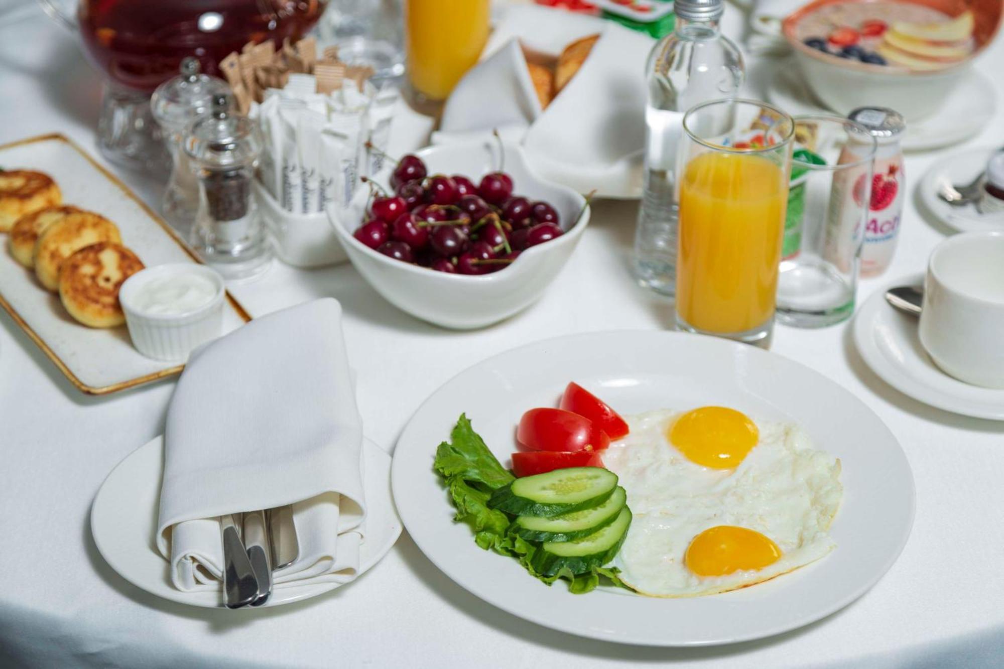 Radisson Hotel Astana Екстер'єр фото