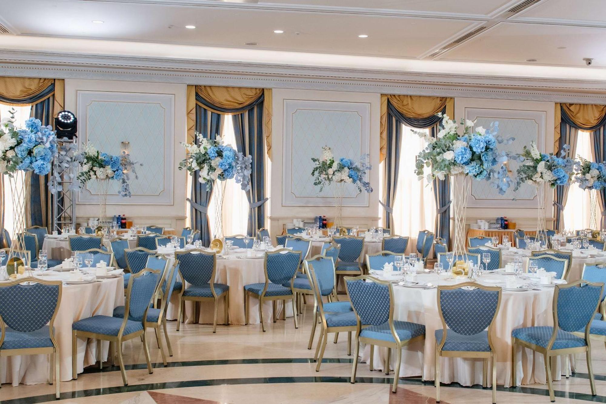 Radisson Hotel Astana Екстер'єр фото