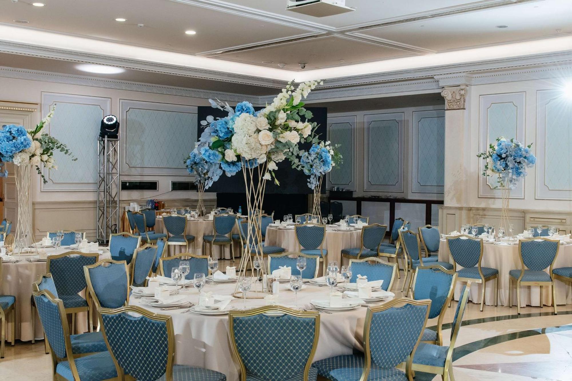 Radisson Hotel Astana Екстер'єр фото